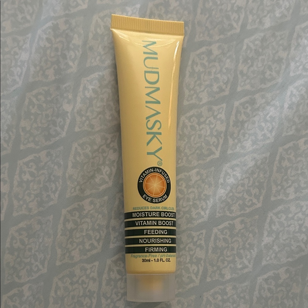 Mudmasky Vitamin-Infused Eye Serum - Cream Tube